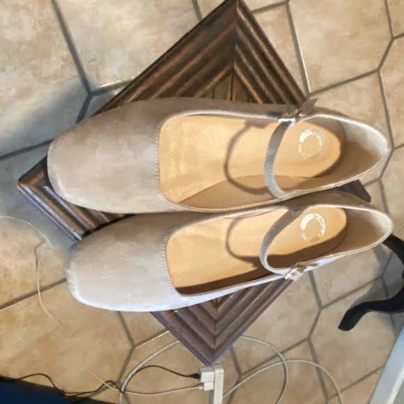 BALLET FLATS - Picture 2 of 4